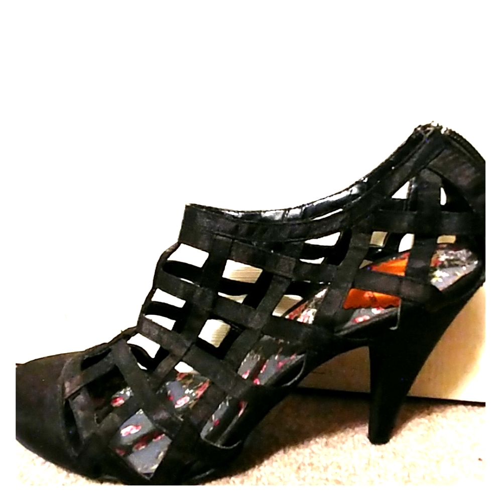 Rocketdog caged heels